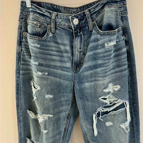 American Eagle Distressed High Rise Tomgirl Jeans - Picture 8 of 9